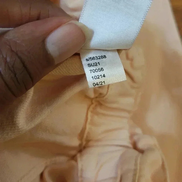 LOFT Ann Taylor High Waisted Tapered Leg Paperbag Pants(XS) - Picture 9 of 9